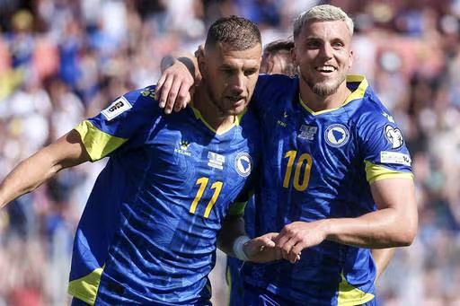 Góc Nhìn OKVIP: Demirović: Mong chờ tái đấu Džeko ở Bundesliga, tuổi này vẫn đá Bu